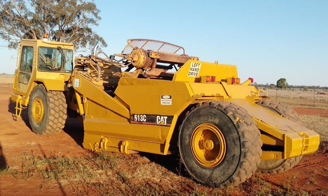 23.10.25 - Benzmax Pty Ltd - 1995 Caterpillar Scaper (105638)-1