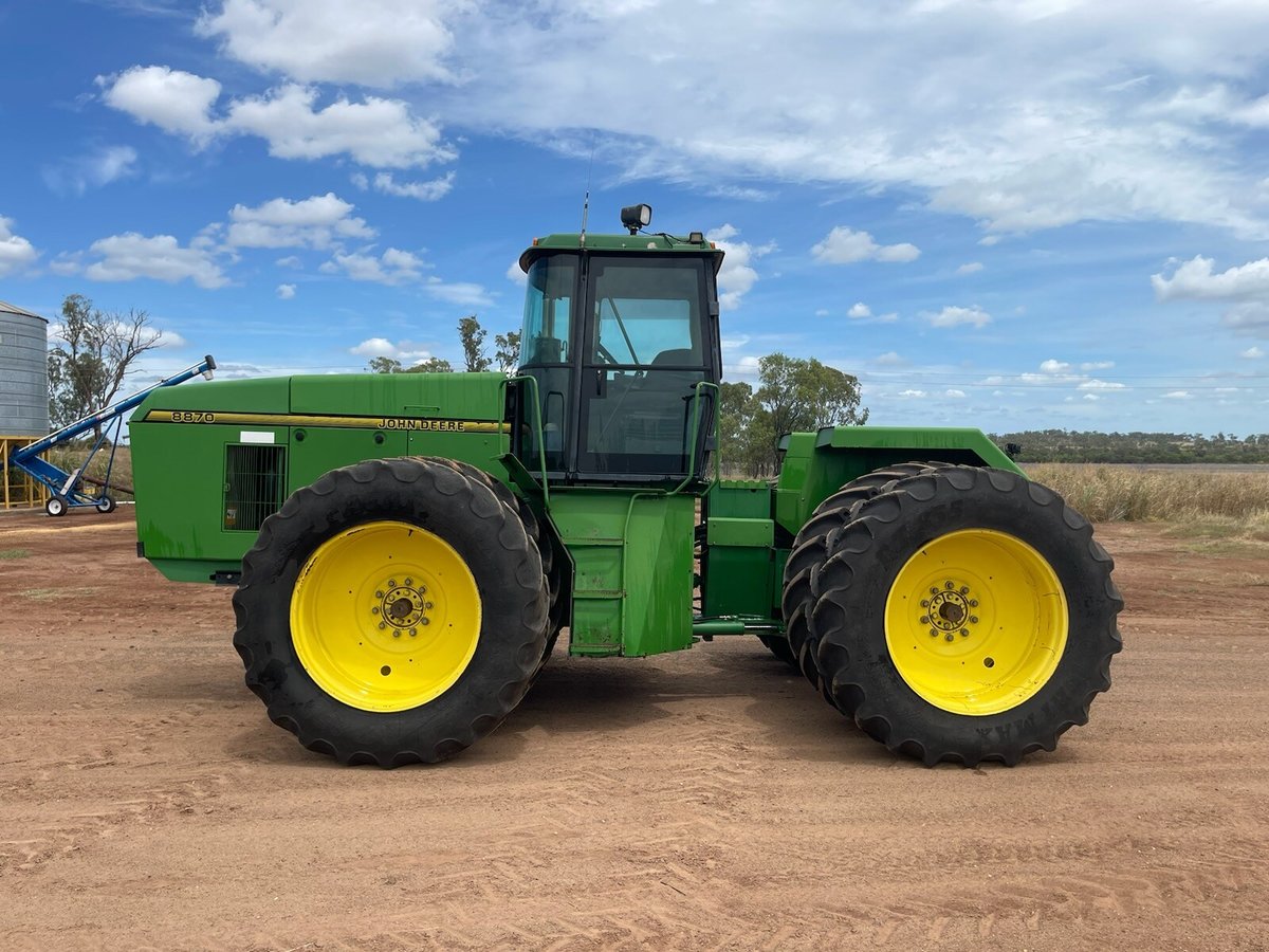 24.04.17 Jonathon & Rebecca Nitschke - 1996 John Deere 8870 Tractor (110553) 1